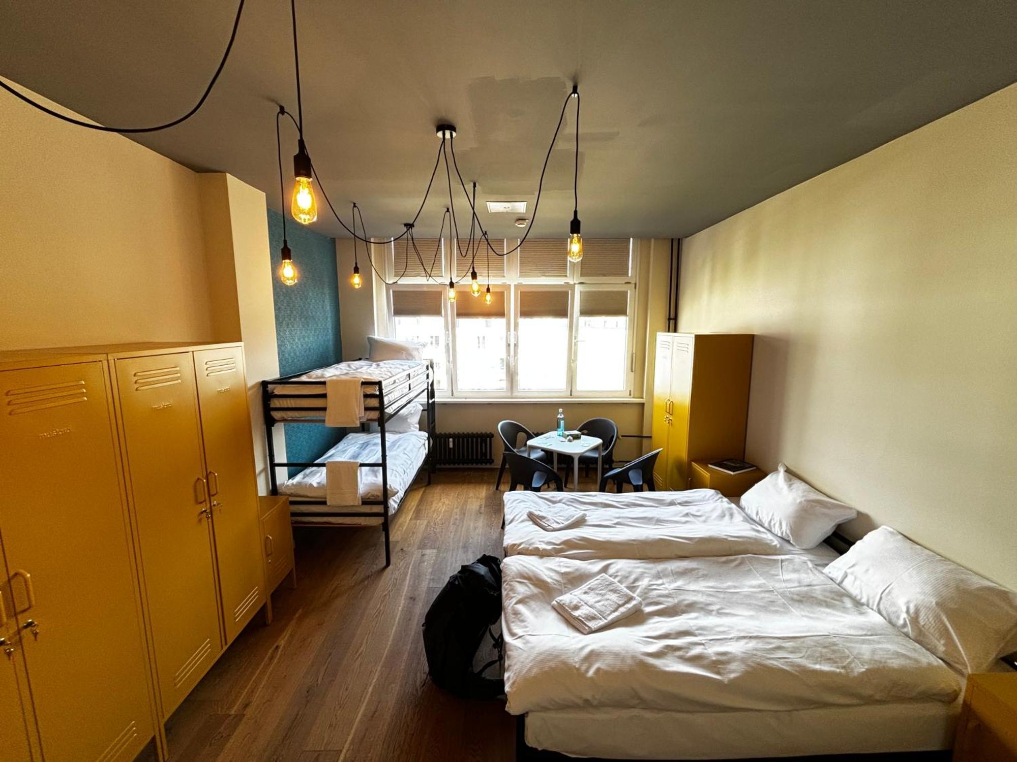 Coffee Inn Hostel Берлин Экстерьер фото